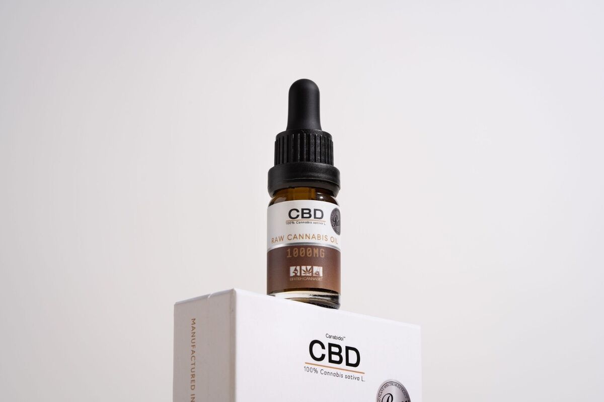 CBD Unveiled: Understanding Its Legality and Use in the UK